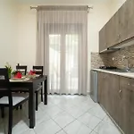 アパート Maria Dina 1