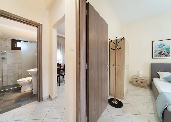 Maria Dina 1 * Ποτός