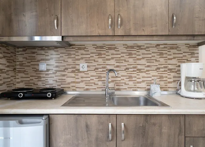 Maria Dina 1 * Ποτός